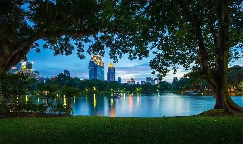 臨湖而居，終極改善！南昌城市中軸上的無界大平層來了！